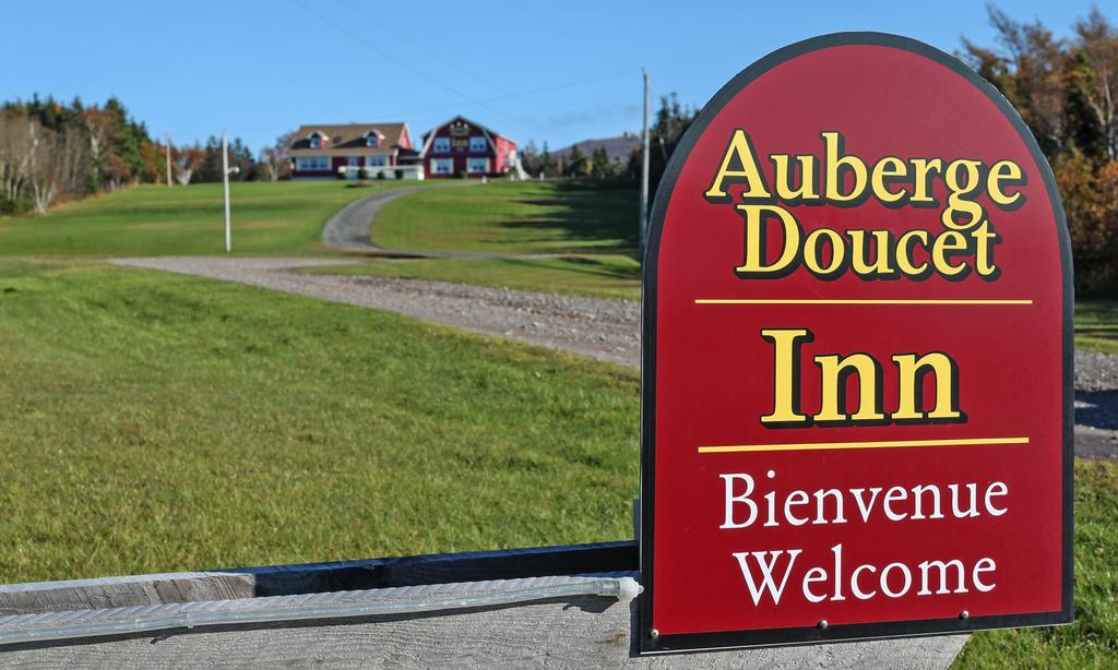 Auberge Doucet Inn Chéticamp Zewnętrze zdjęcie